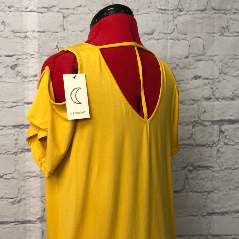 Yellow Bamboo Cold Shoulder Keyhole Knit Top - Picture 5 of 7